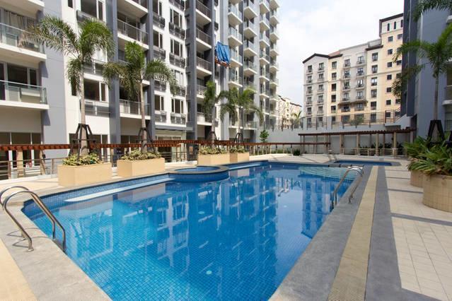 One Palm Tree Villas Манила Экстерьер фото